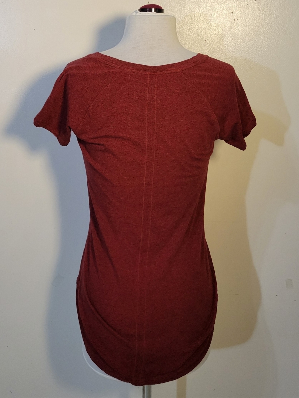 CALIA by Carrie Underwood Short Sleeve Athletic Tee - Burgundy Marled - Picture 3 of 9